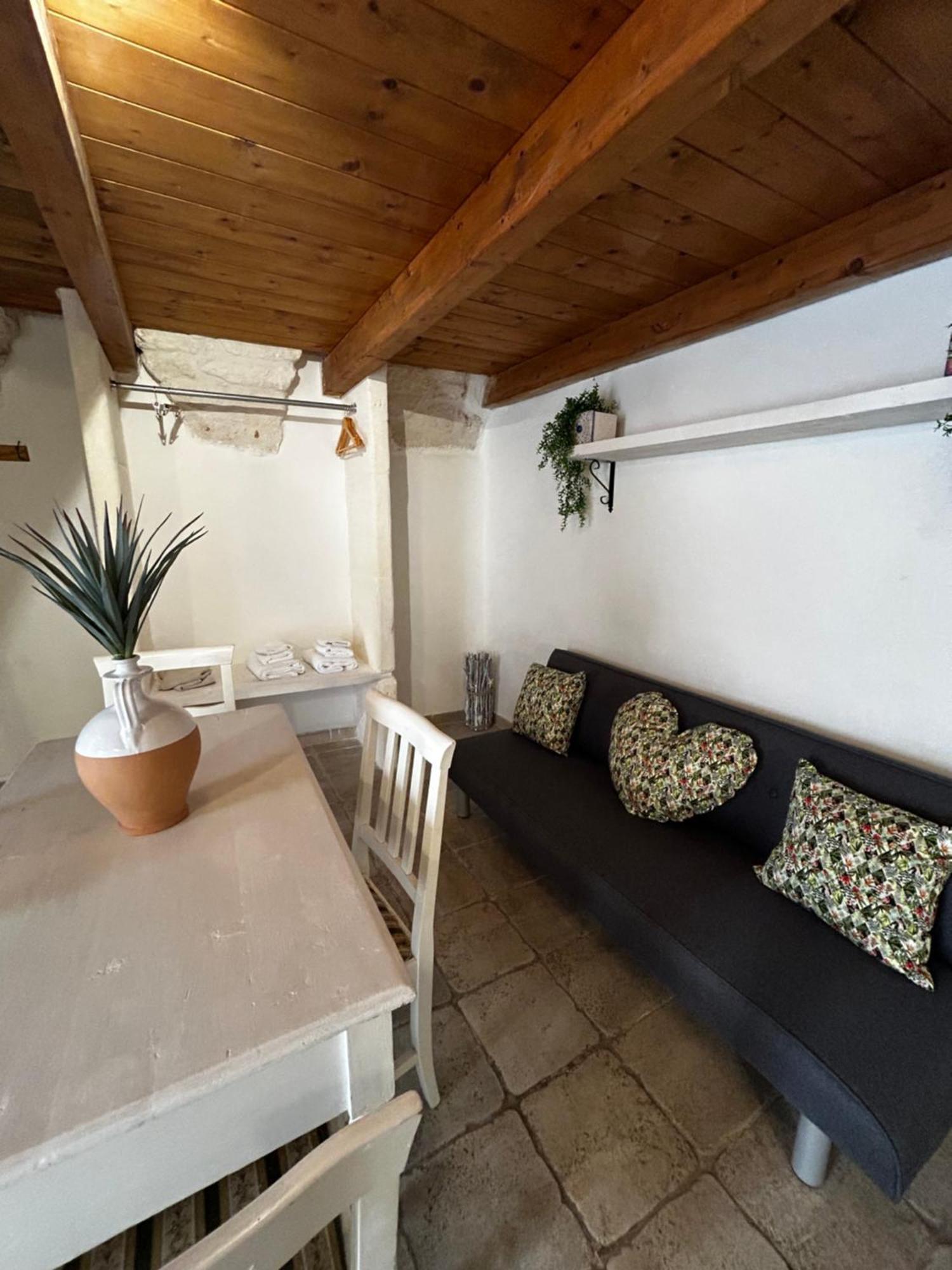 La 9 Guest House Ostuni Exterior foto